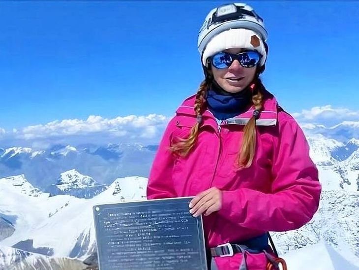 Natalia Nagovitsyna era la única mujer del grupo de alpinistas que emprendió el ascenso al Pobeda. La alpinista cayó cuando comenzaron con el descenso. 
