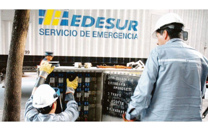ámbito.com | EDESUR. La distribuidora eléctrica de zona sur tuvo pérdidas por la acumulación de multas, aunque sus ingresos subieron un 40,6%.
