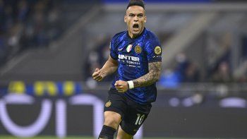Toro imparable. Lautaro Martínez anotó por duplicado en la goleada de Inter sobre Milan.
