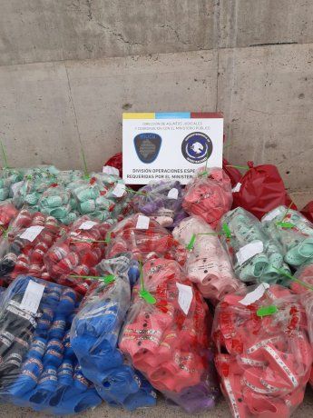 Mercadería incautada en Once.