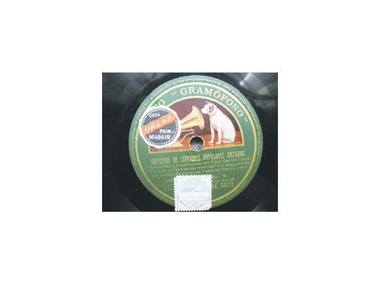 Dos discos que se creían perdidos de García Lorca, que él trajo consigo a Buenos Aires cuando vino en 1933, en la Feria del Coleccionismo.