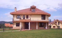 EEUU: venta de casas nuevas caen en febrero, precios suben