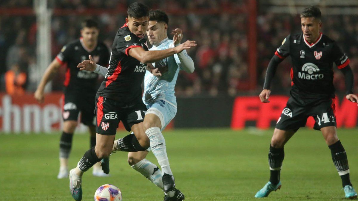 Racing salvaged a point on their visit to Córdoba