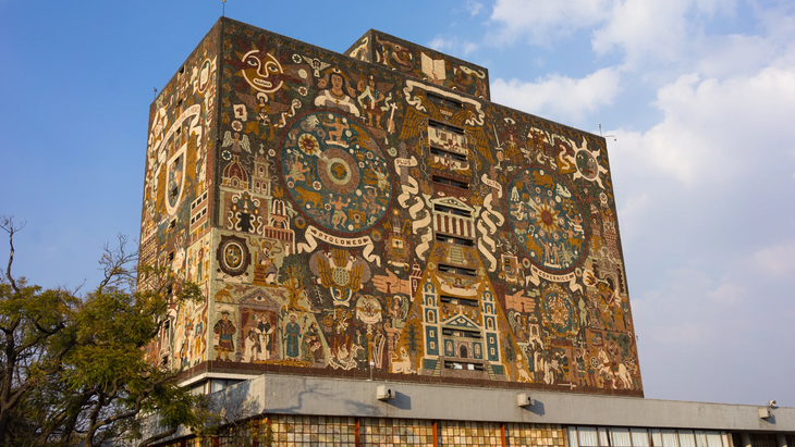 Se graduó en la UNAM Se graduó en la UNAM
