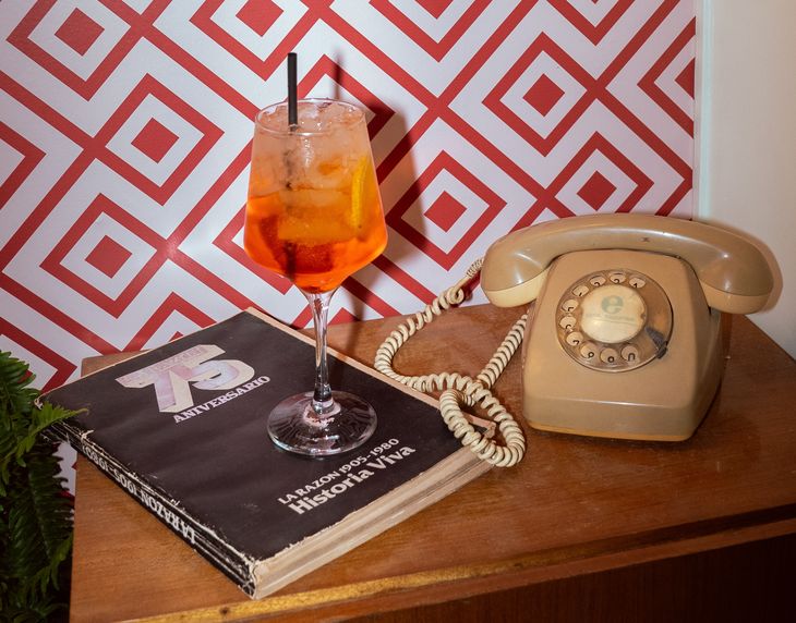 Sándwiches y copetines para compartir. Sándwiches y copetines para compartir.