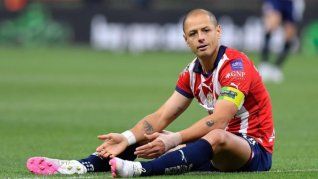Javier Chicharito Hernández igualó el mayor período de inactividad desde su regreso a Chivas y no solo está decepcionando a la afición rojiblanca sino también a Pumas que desembolsó mucho dinero para su vuelta al club.&nbsp;