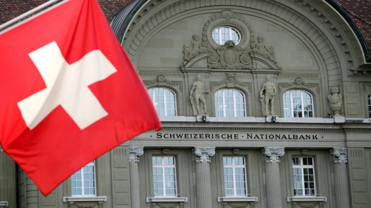The Swiss National Bank raised the interest rate due to the increase in inflationary pressures