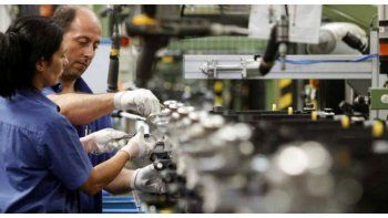 El 73% de los trabajadores argentinos espera recibir un bono extra para fin de año