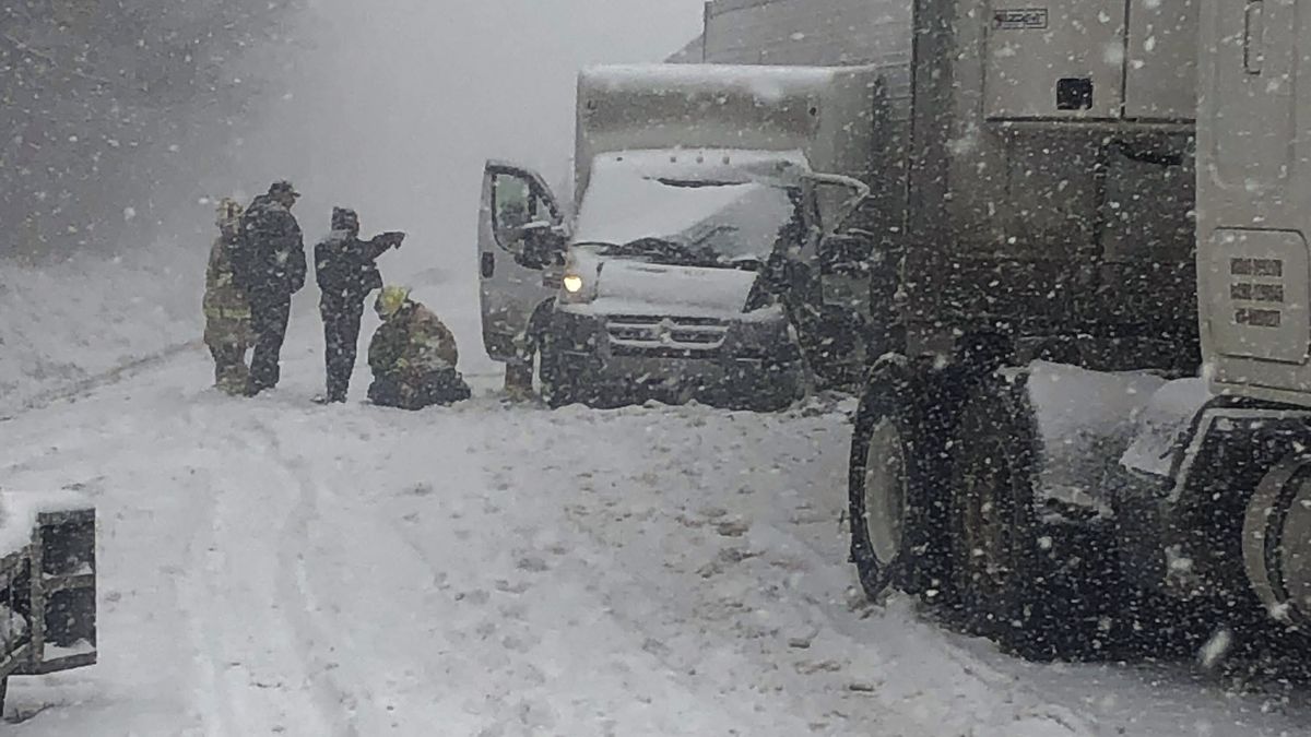 A snowstorm hits the United States and affects 80 million people