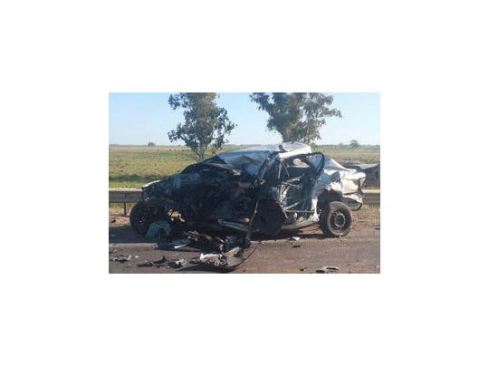 Así quedó uno de los autos involucrados en el accidente