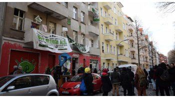 ámbito.com | Resistencia. El centro comunitario Friedel54, de Berlín, es un emblema de la lucha contra los desalojos debido al proceso de aumento de los precios de la vivienda. El edificio ya tiene orden de desalojo.