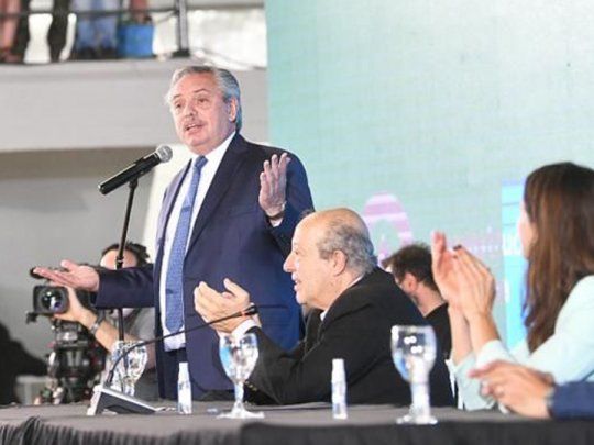Alberto Fernandez.jpg