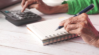 El gobierno impulsa cambios en las AFAP y el mercado observa con inquietud.