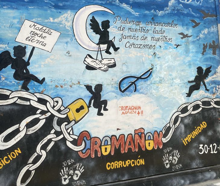 Mural conmemorativo ubicado en el pasaje de Bartolomé Mitre 3060-70, Balvanera. Mural conmemorativo ubicado en el pasaje de Bartolomé Mitre 3060-70, Balvanera.