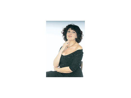 En «Algo sobre mi madre (Todo sería demasiado)», Gabriela Acher vuelve a mostrar su humor inteligente y sin concesiones.