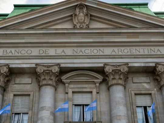 “La cerealera concursada continúa con el desprendimiento de sus activos, advirtió el presidente del Banco Nación, Eduardo Hecker.