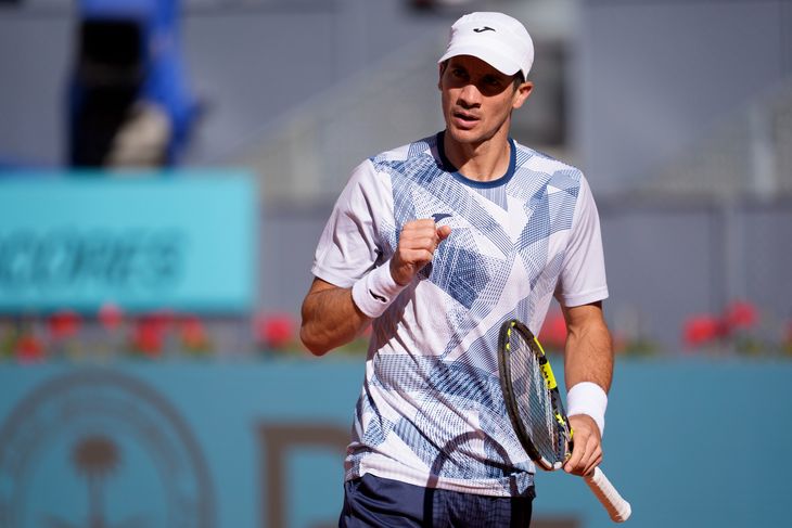 The Rosario Facundo Bagnis, 34 years old and No. 136 in the world, scored an important victory in the first round of qualifying against the Belgian David Goffin, 33 years old, No. 101 and former No. 7 in the world ranking in 2017 . The Rosario Facundo Bagnis, 34 years old and No. 136 in the world, scored an important victory in the first round of qualifying against the Belgian David Goffin, 33 years old, No. 101 and former No. 7 in the world ranking in 2017 .