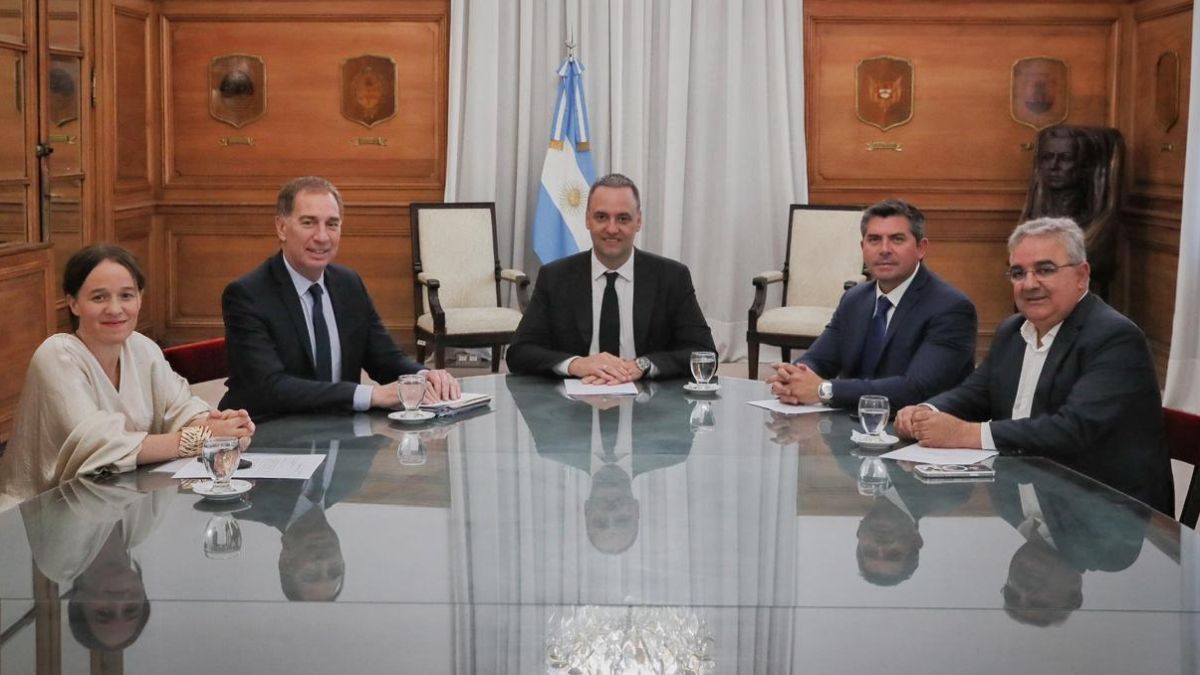 El Gobierno reactiv reuniones con gobernadores por el Presupuesto 2026, las reformas y los cambios a la Ley de Glaciares