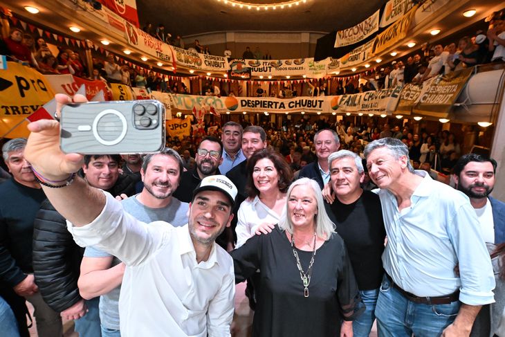El gobernador de Chubut, Ignacio Torres, durante la presentación de 