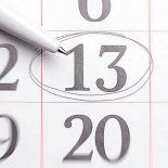 El viernes 13 también se lo asocia a una fecha de mala suerte. El viernes 13 también se lo asocia a una fecha de mala suerte.