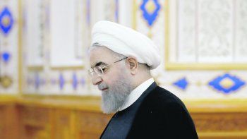 Giro. El presidente de Irán, Hasán Rohaní, pretendió moderar el plan atómico para evitar las sanciones. Fracasó y ahora adopta la línea dura.