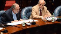 El ministro Pablo Mieres compareció ante el Parlamento y fustigó la propuesta del PIT-CNT para dejar sin efecto la reforma de la seguridad social.