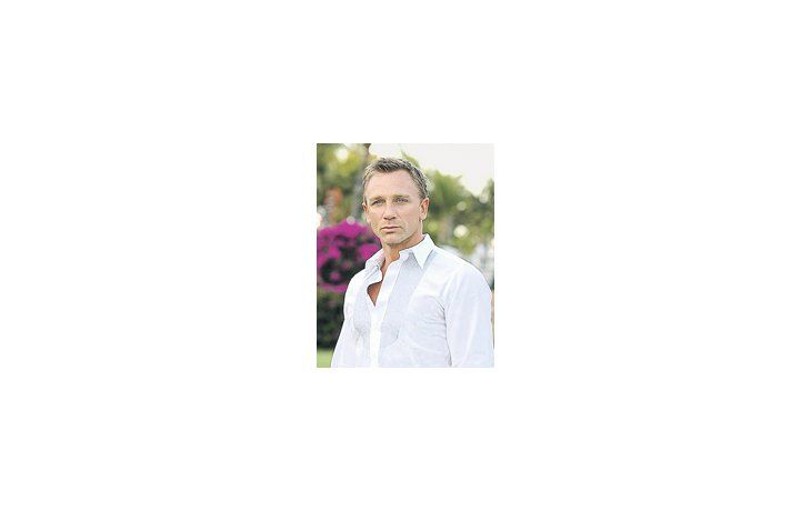 Daniel Craig