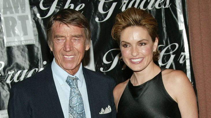 Mickey Hargitay y Mariska Hargitay. Mickey Hargitay y Mariska Hargitay.