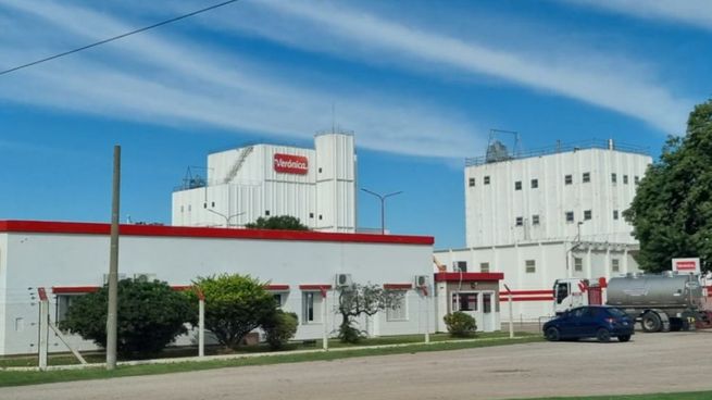 Lácteos Verónica tiene tres plantas productivas en Santa Fe y emplea en forma directa a más de 700 personas.&nbsp;