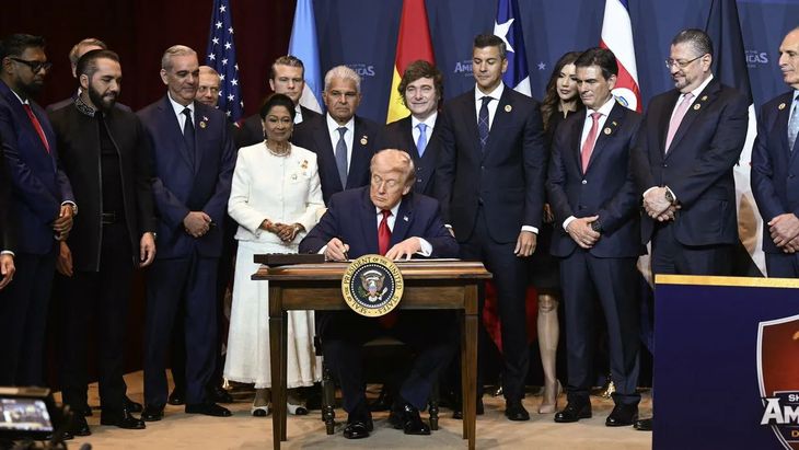 Milei junto a Trump y mandatarios de Latinoamérica el sábado pasado. Milei junto a Trump y mandatarios de Latinoamérica el sábado pasado.