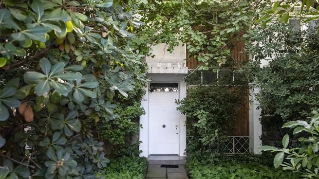 La antigua residencia de Salvador Allende en Providencia fue vendida por más de u$s1 millón.