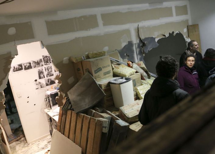 Patota desalojó por la fuerza a trabajadores de Tiempo Argentino (foto 3)