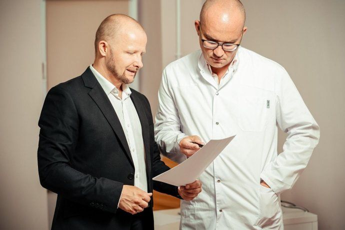 Millones podrían acceder a diagnósticos rápidos gracias a una IA que identifica enfermedades con solo sacar la lengua.  