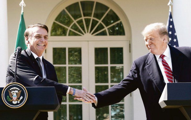 Alias. El presidente de Brasil fue presentado en EE.UU. como el Trump tropical. Más tarde, el asesor de seguridad nacional para la Casa Blanca se refirió al republicano como el Bolsonaro del Norte. Los dos mandatarios cerraron el encuentro con una conferencia de prensa en la Casa Blanca.