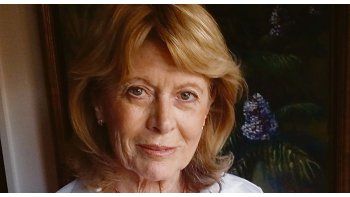 ámbito.com | Sherriff. La autora de “El cautivo de la niebla”, título de clara resonancia borgeana, invetigó y profundizó un caso que ya había tratado el autor de “Historia del guerrero y la cautiva”.