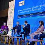 Panel sobre el negocio hotelero y gastronómico en Argentina durante la ExpoEFI. Panel sobre el negocio hotelero y gastronómico en Argentina durante la ExpoEFI.