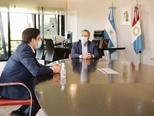 gira. El ministro Nicolás Trotta, al ser recibido ayer por Juan Schiaretti. Córdoba arranca el 1 de marzo.