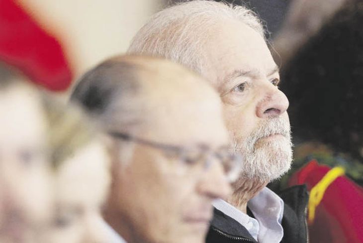 EQUILIBRIO. Luiz Inácio Lula da Silva, líder de la izquierda brasileña, y Geraldo Alckmin, referente del centroderecha, constituyen una sociedad que busca dotar de gobernabilidad a su eventual gobierno.