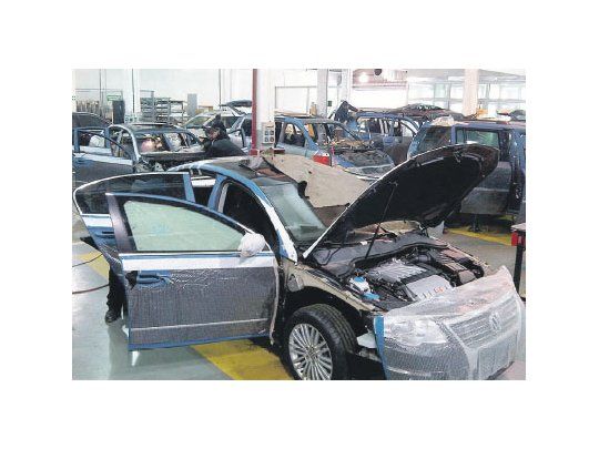 Se estima que hay alrededor de 7.000 autos blindados en el país. El costo para una protección completa se ubica entre u$s 35.000 y u$s 42.000, que se suman al valor del vehículo.