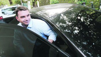 En la mira. Flávio Bolsonaro, senador nacional electo por Río de Janeiro, se está convirtiendo en un dolor de cabeza mayúsculo para el nuevo Gobierno de Brasil.