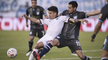 Atlético Tucumán le quitó el invicto a Independiente en la Liga Profesional.