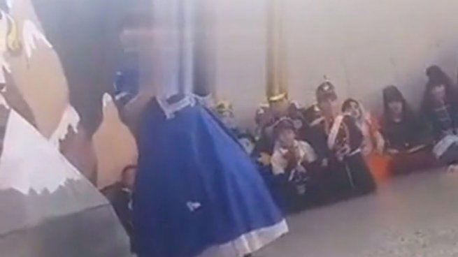 Acto escolar en Rosario.