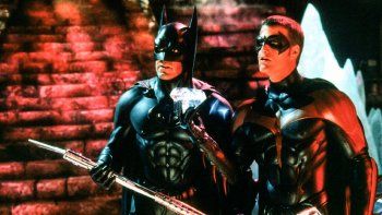 La picante reacción de Tim Burton contra Batman: Le pusieron pezones.