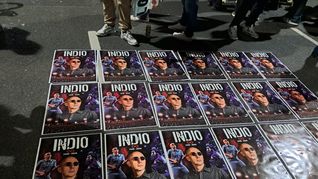 La despedida colmó plazas en todo el país. La despedida colmó plazas en todo el país.