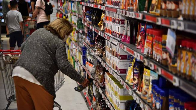Consumo: las ventas en supermercados crecieron 3,8% en marzo y 6,9% en shoppings