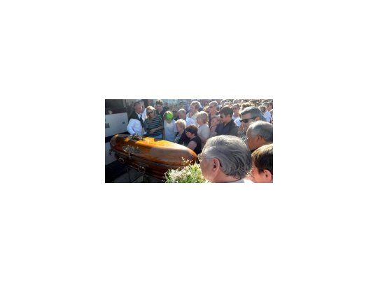 Dolor. Una multitud despidió al santafesino de 22 años.