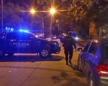 Graves incidentes en Colón-Peñarol dejaron dos Policías internados.