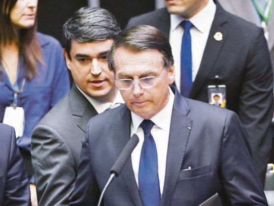 retorno. Jair Bolsonaro volvió ayer al Congreso, donde fue diputado durante 28 años, para jurar como presidente de Brasil.