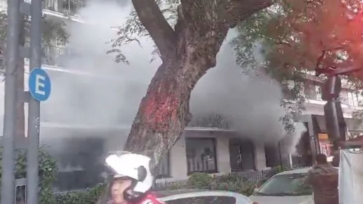 Se trataría de un incendio en transformadores de media tensión. Se trataría de un incendio en transformadores de media tensión.
