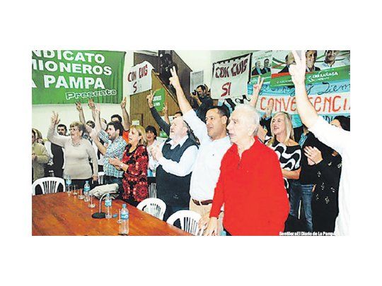 El Consejo Provincial del PJ se reunirá hoy para analizar la decisión del PJ Nacional de conformar el Frente para la Victoria en La Pampa más allá de la negativa del partido de integrar una alianza.